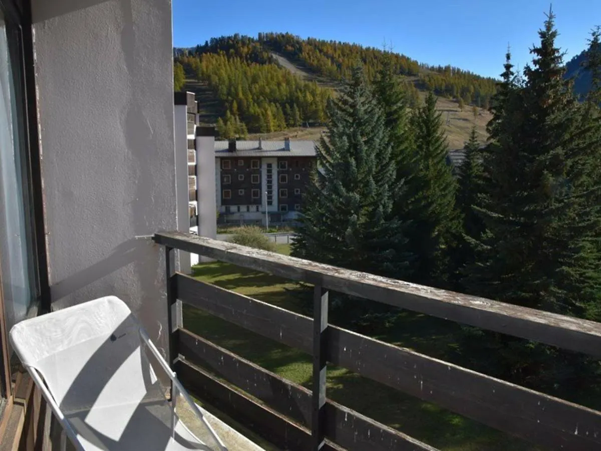 Apartment Studio Renove Pour 3 Au Centre De Montgenevre Avec Parking - Fr-1-266-166 France